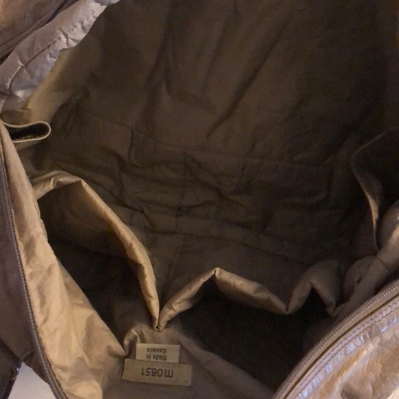 M0851 gray/mauve leather tennis/duffel bag/purse - Picture 8 of 9